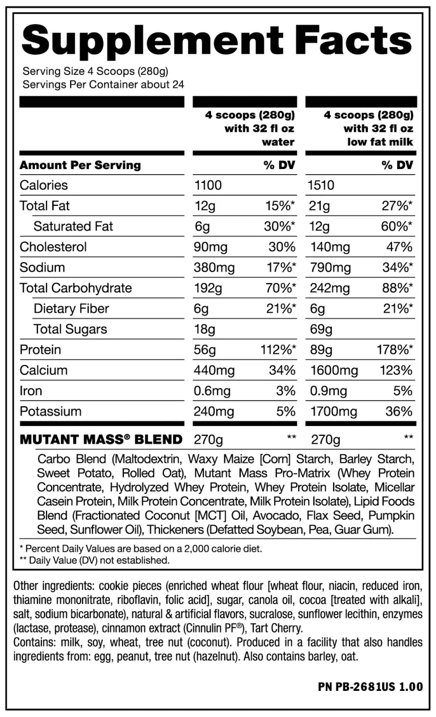 Envase blanco de mutant mass ganador con texto negro que indica tamaño de porción, calorías y nutrientes para masa muscular