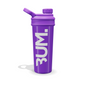 Shaker CBUM morado de 700 ml con el logotipo BUM. vertical en blanco, vista de frente